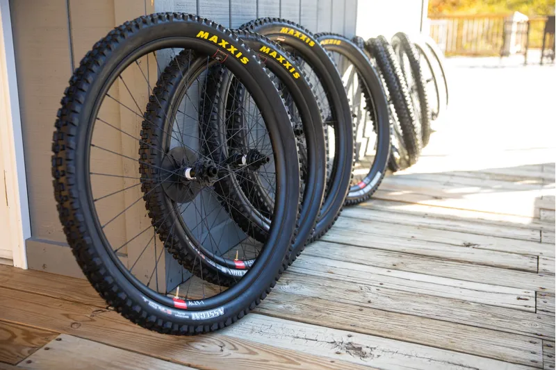 Reserve 30 HD AL 29er DT350 6-Bolt Boost 110x148mm WheelSet Black-2